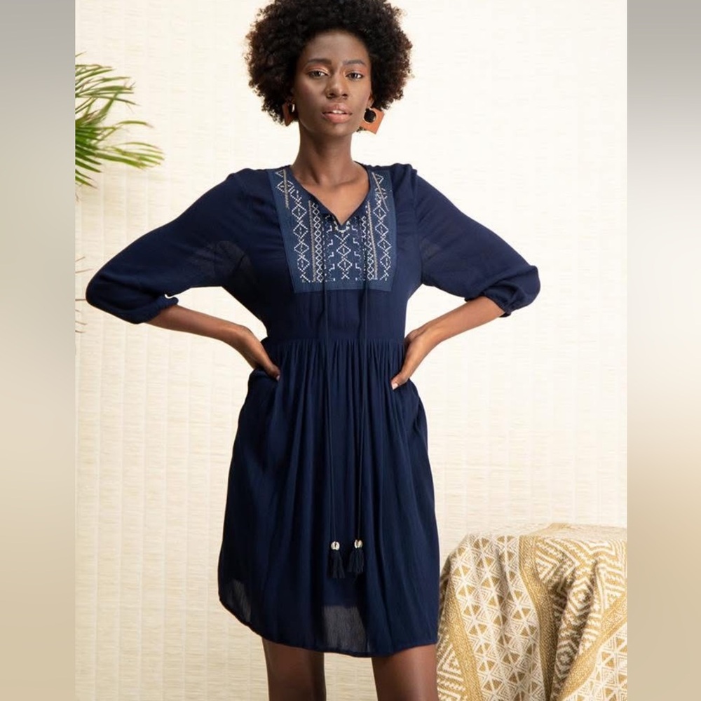 NWT CALIFORNIA MOONRISE Navy Blue Embroidered Dress M